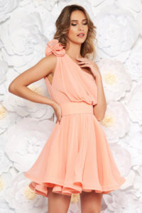 Rochie Ana Radu piersica de lux in clos din voal captusita pe interior accesorizata cu cordon