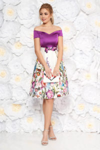 Rochie StarShinerS mov de ocazie din material satinat captusita pe interior accesorizata cu pietre stras
