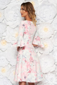 Rochie StarShinerS rosa de zi midi in clos din material fin la atingere cu imprimeuri florale