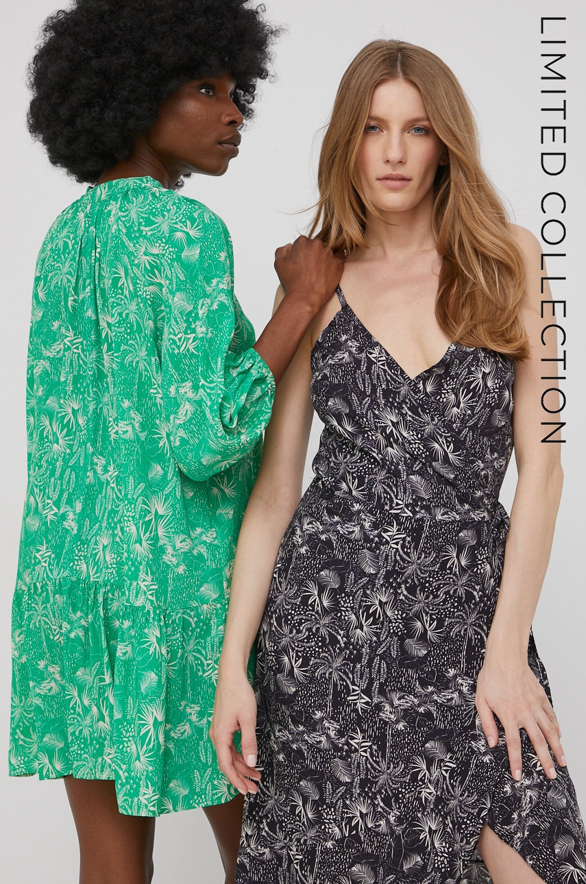 Answear Lab rochie x limited festival collection BE BRAVE culoarea negru