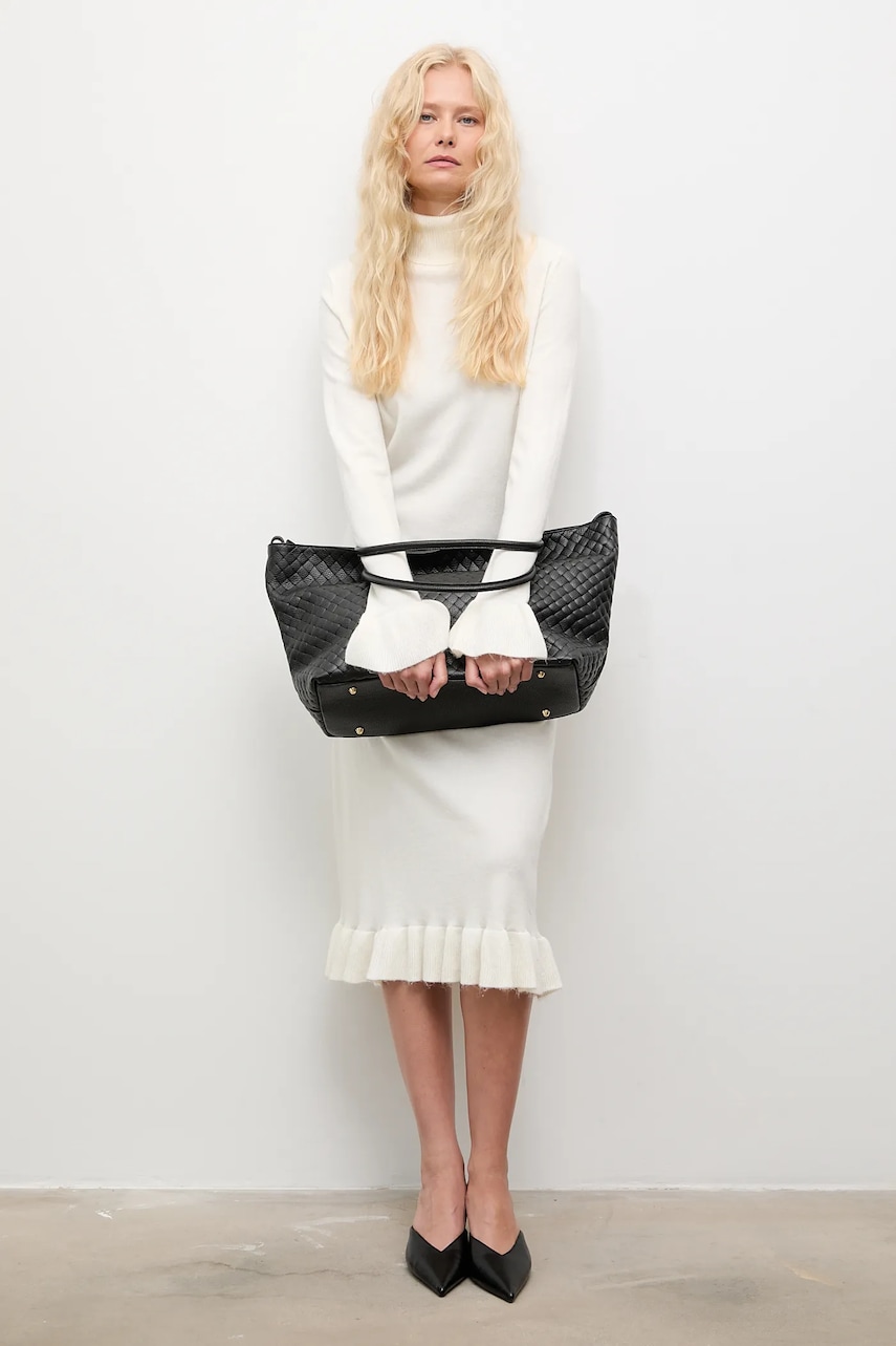 Answear.LAB rochie de cașmir culoarea bej