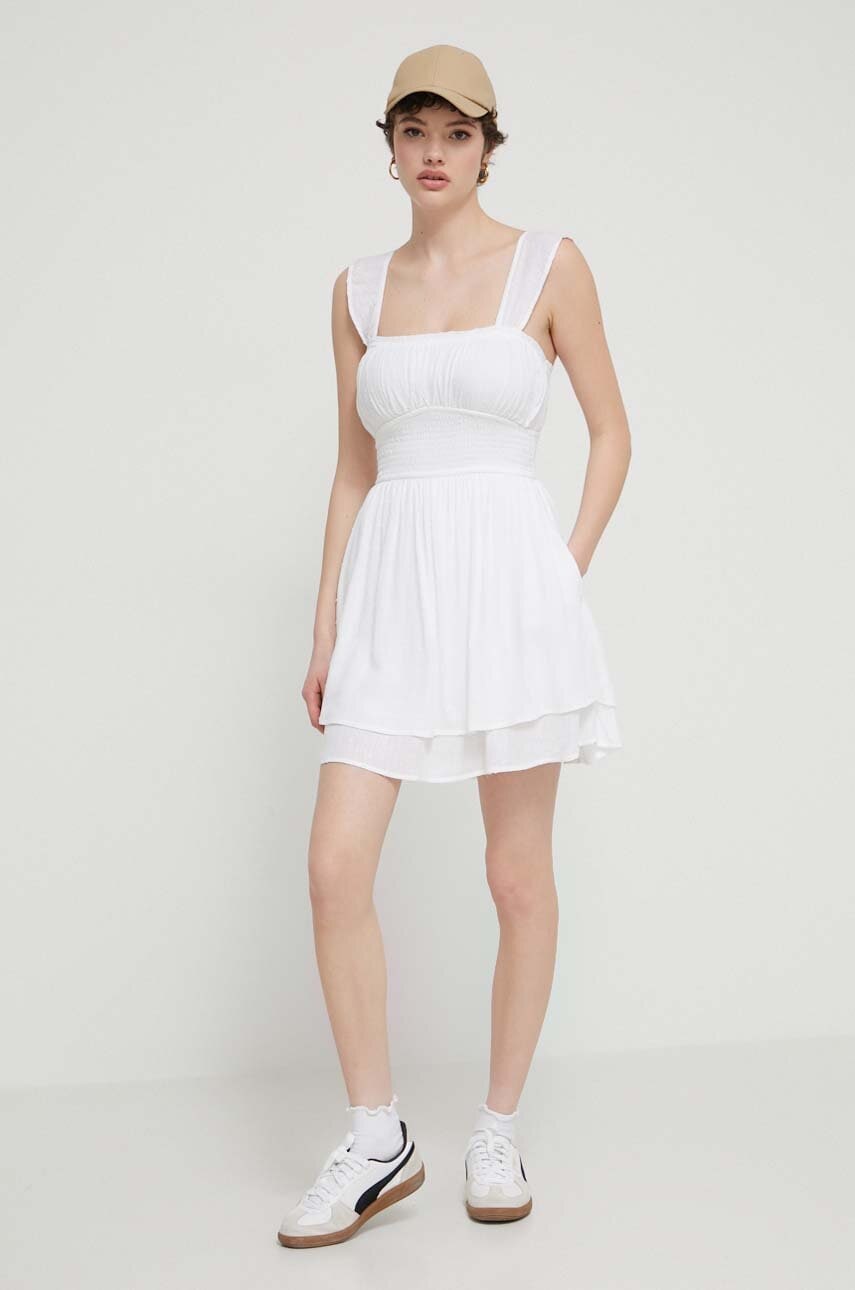 Hollister Co. rochie culoarea alb