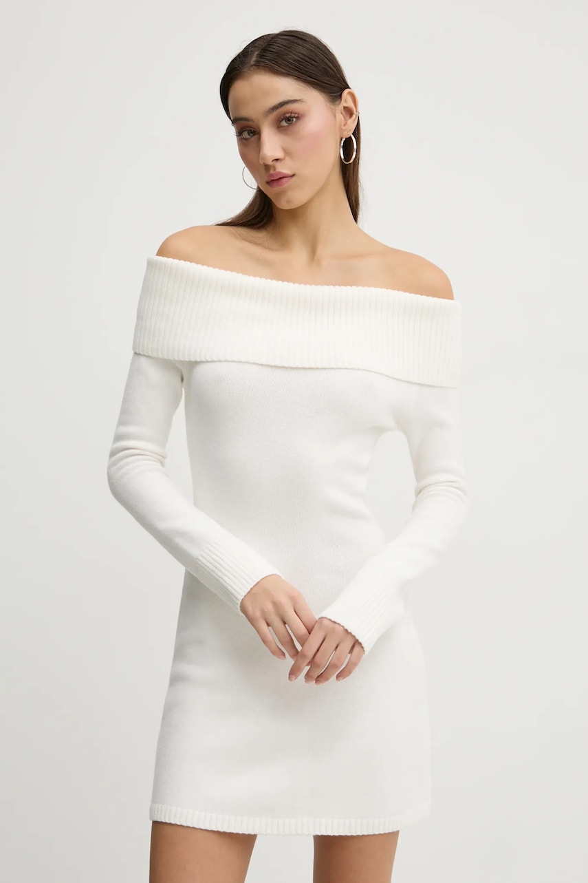 Hollister Co. rochie culoarea bej