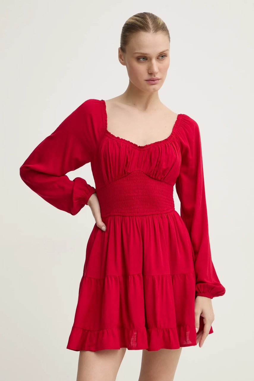 Hollister Co. rochie culoarea rosu