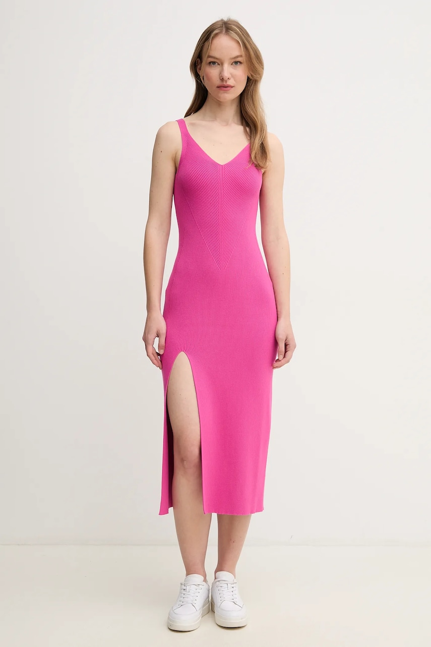 Lacoste rochie culoarea roz