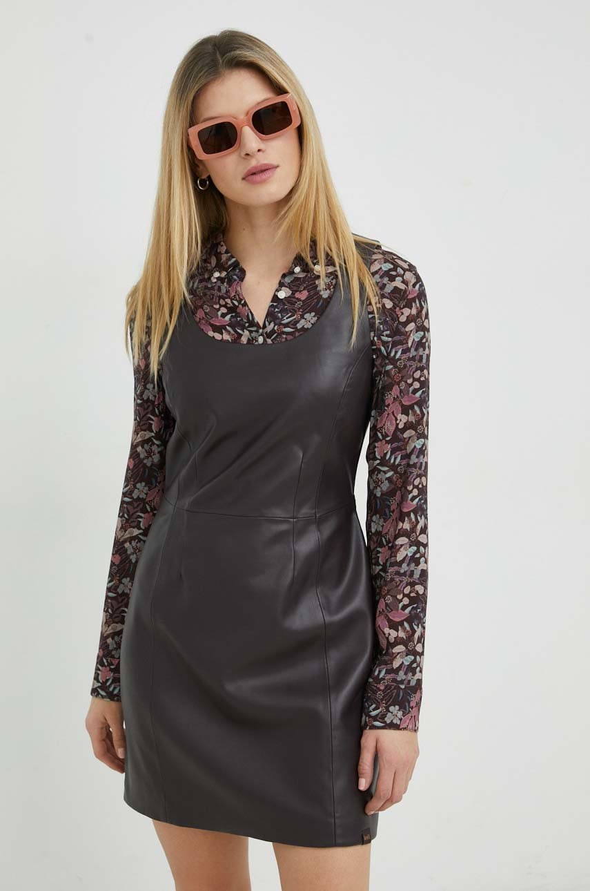 Levi's rochie culoarea maro