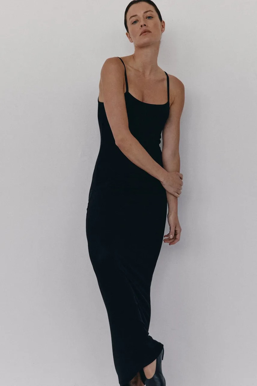 MUUV. rochie JORDE culoarea negru