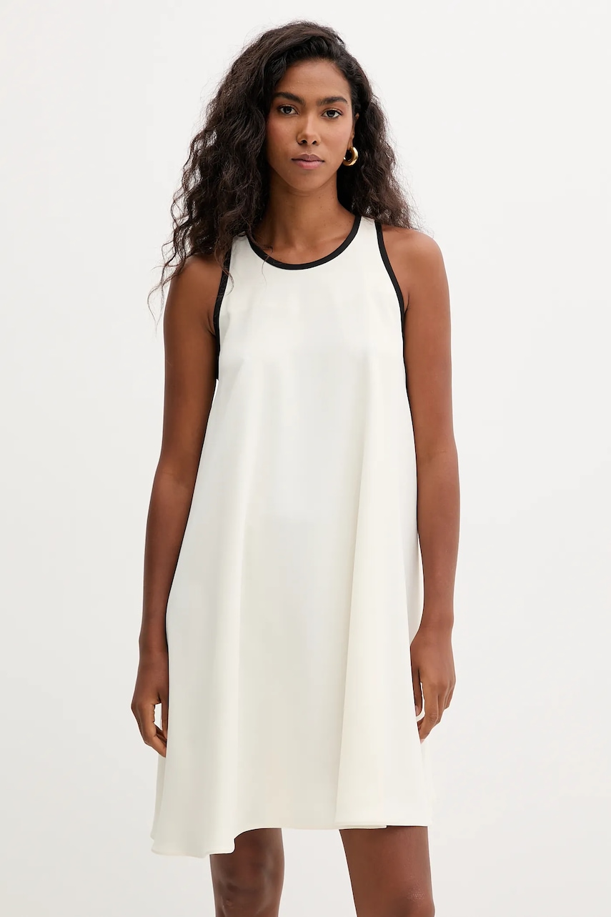 Marella rochie culoarea bej