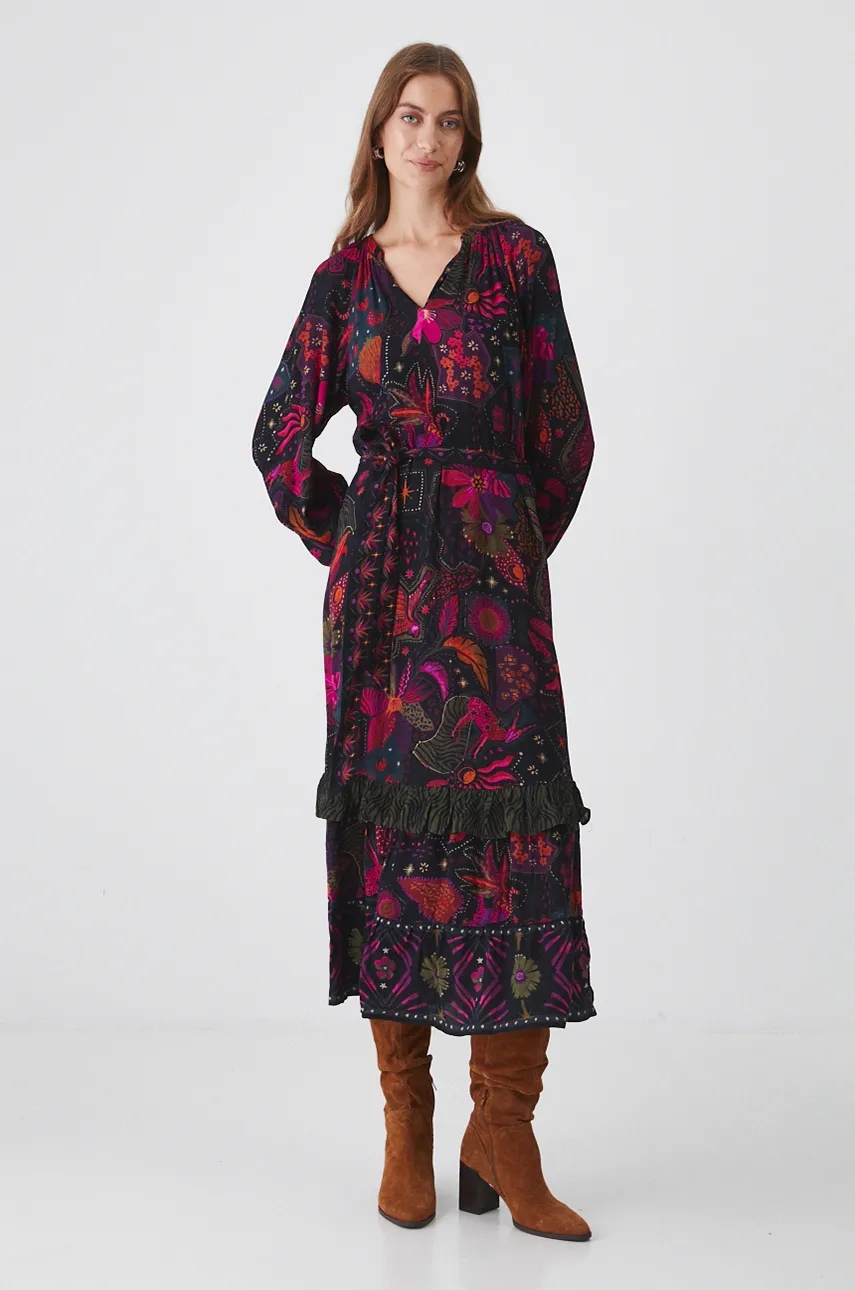 Medicine rochie culoarea negru