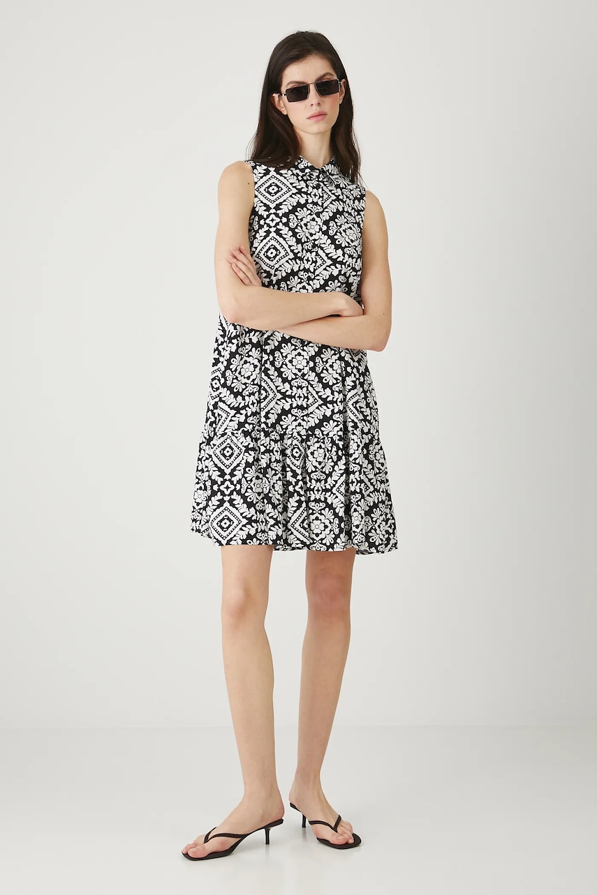 Medicine rochie culoarea negru