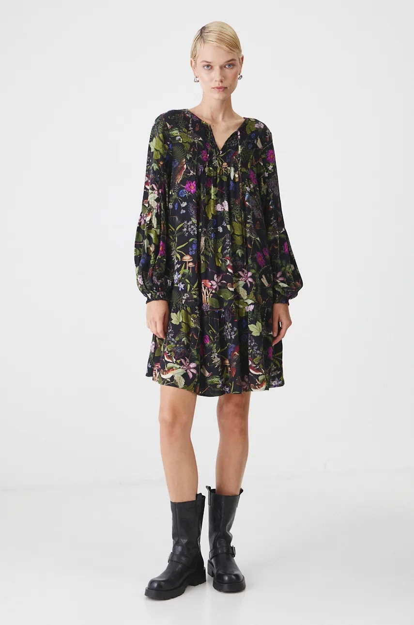 Medicine rochie culoarea negru