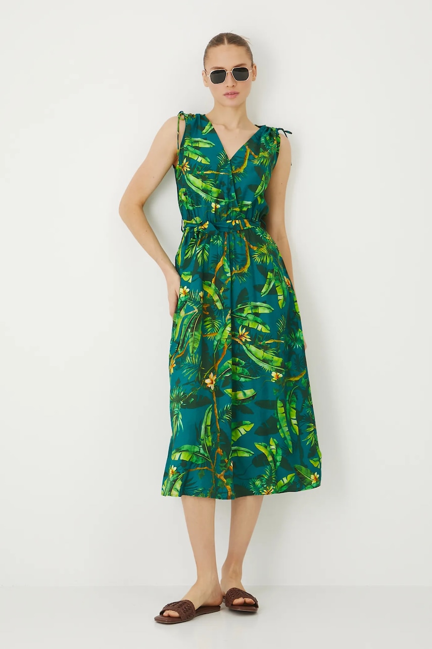 Medicine rochie culoarea verde