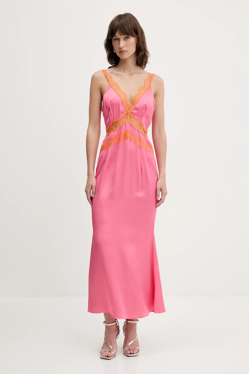Never Fully Dressed rochie culoarea roz