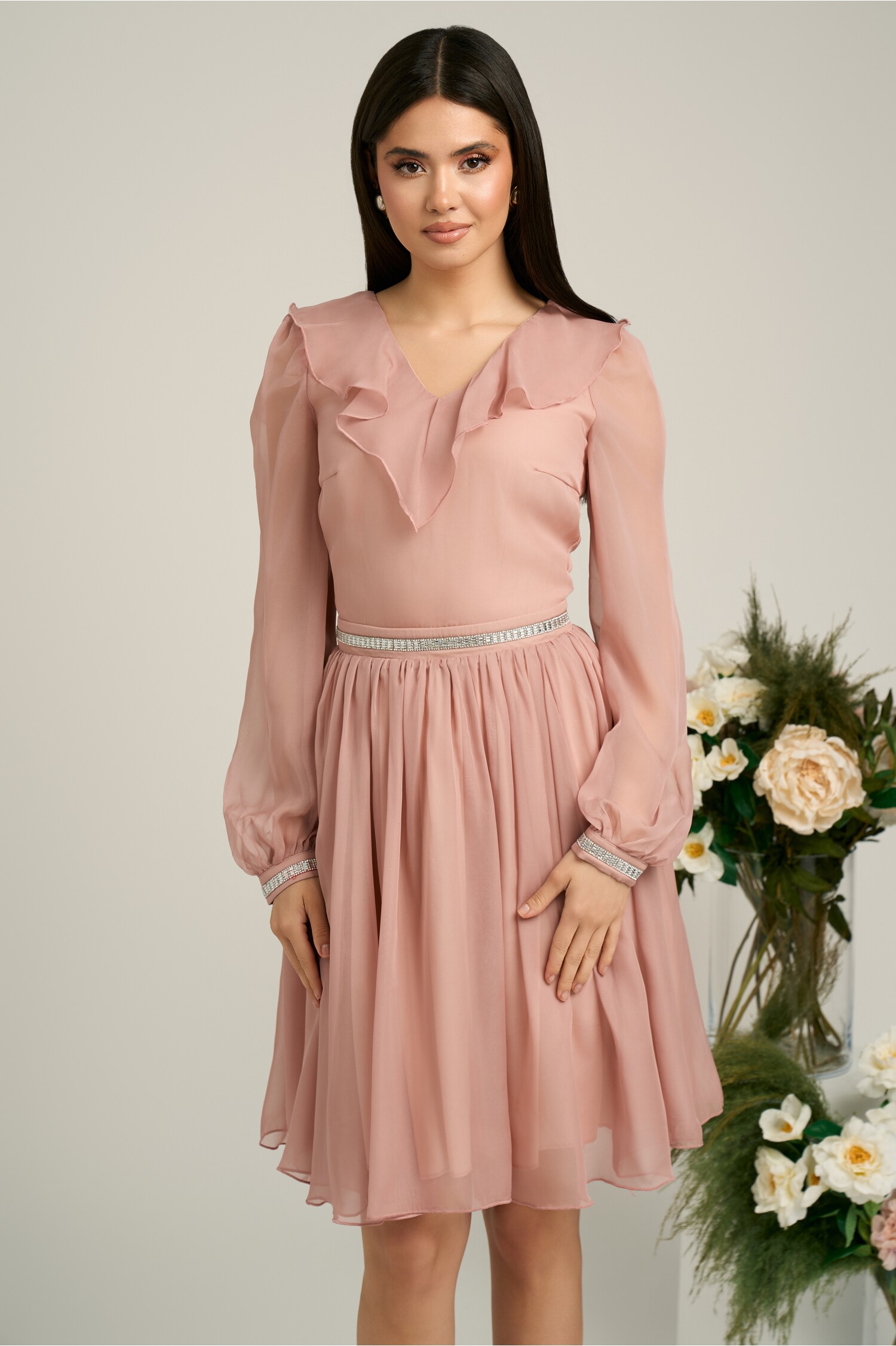 Rochie DY Fashion roz cu volan si strasuri