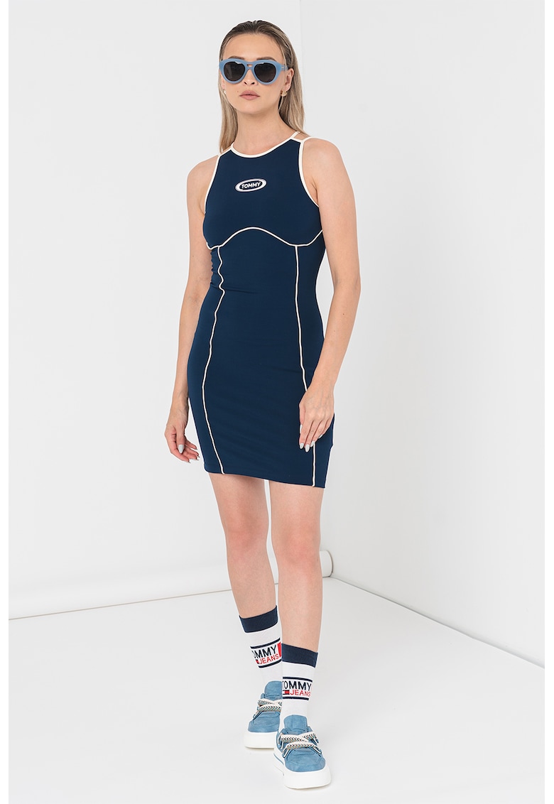 Rochie bodycon cu garnituri contrastante