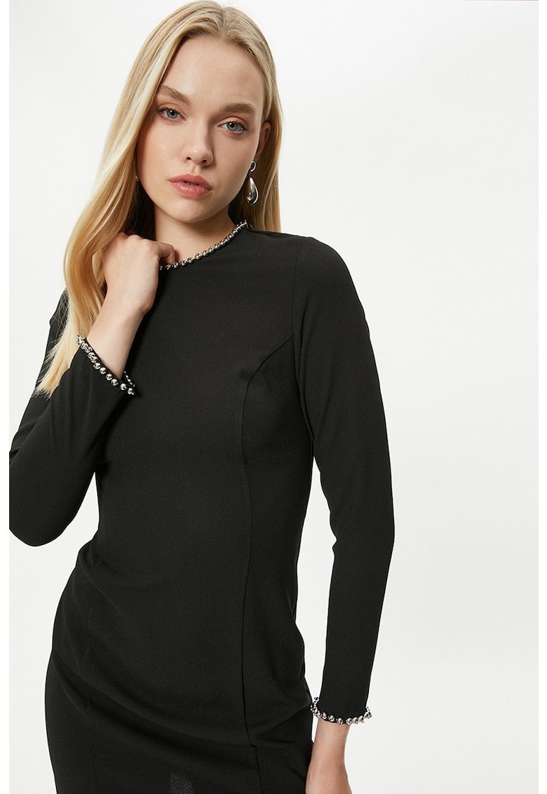 Rochie cambrata cu aplicatii metalice