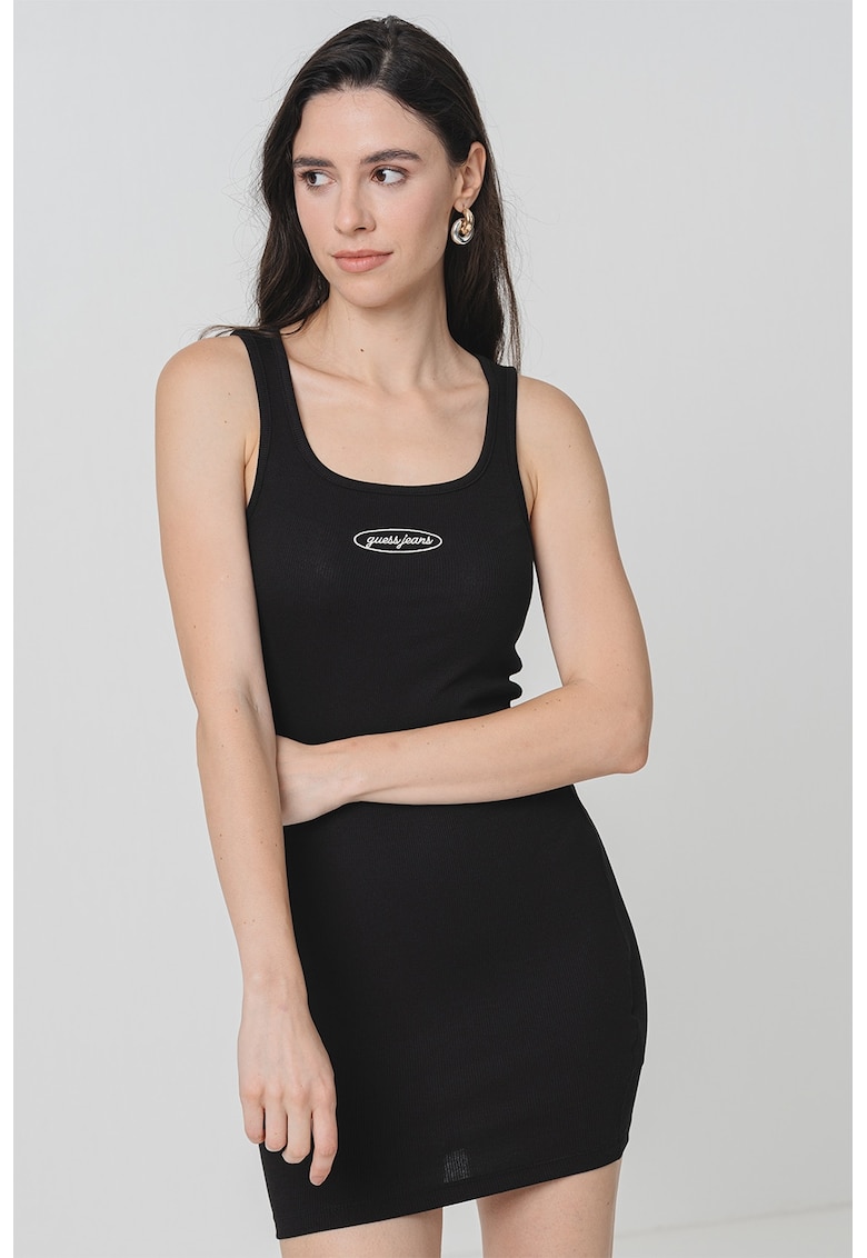 Rochie cambrata cu decolteu la baza gatului