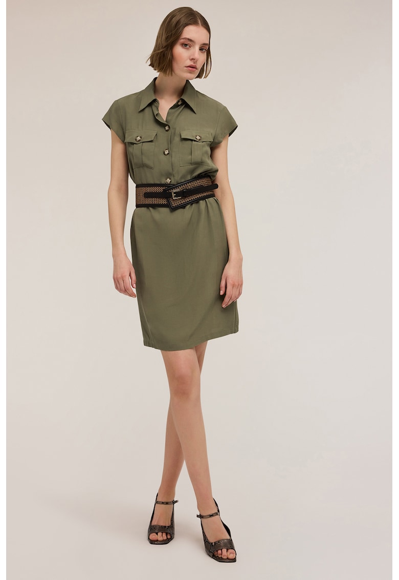 Rochie cu buzunare pe piept