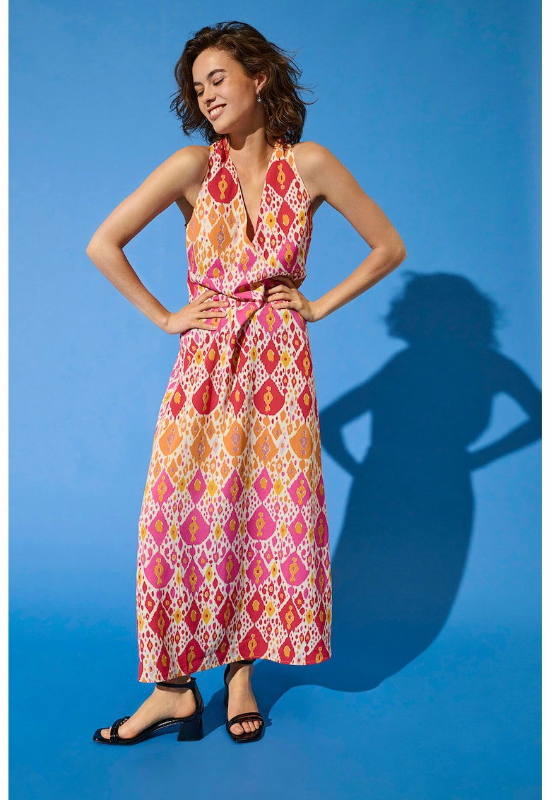 Rochie cu decolteu in V si model