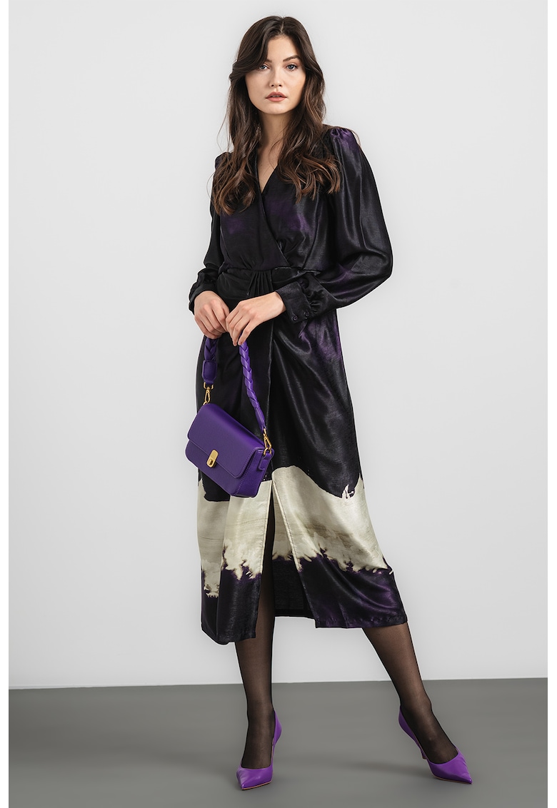 Rochie cu design petrecut