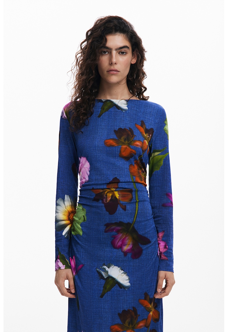 Rochie cu model si maneci lungi