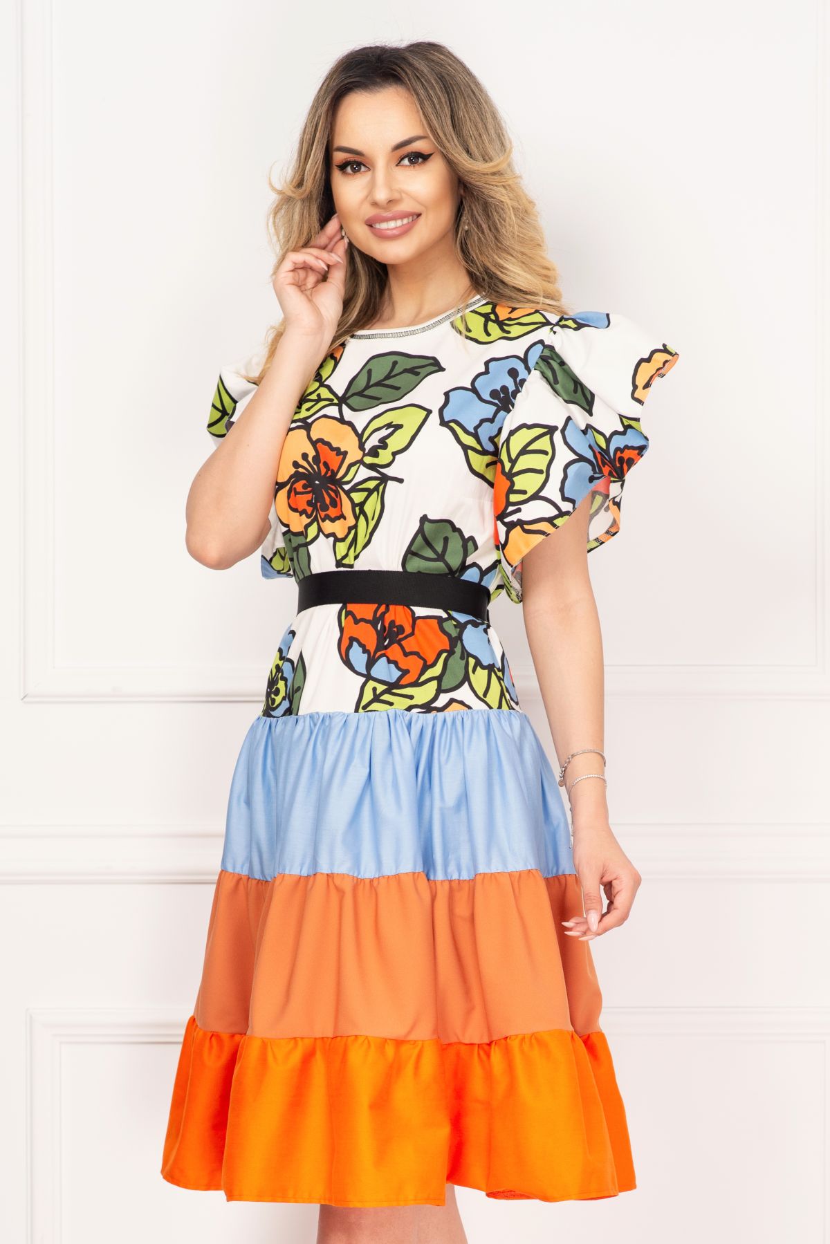 Rochie de vara cu volanase si imprimeu floral multicolor