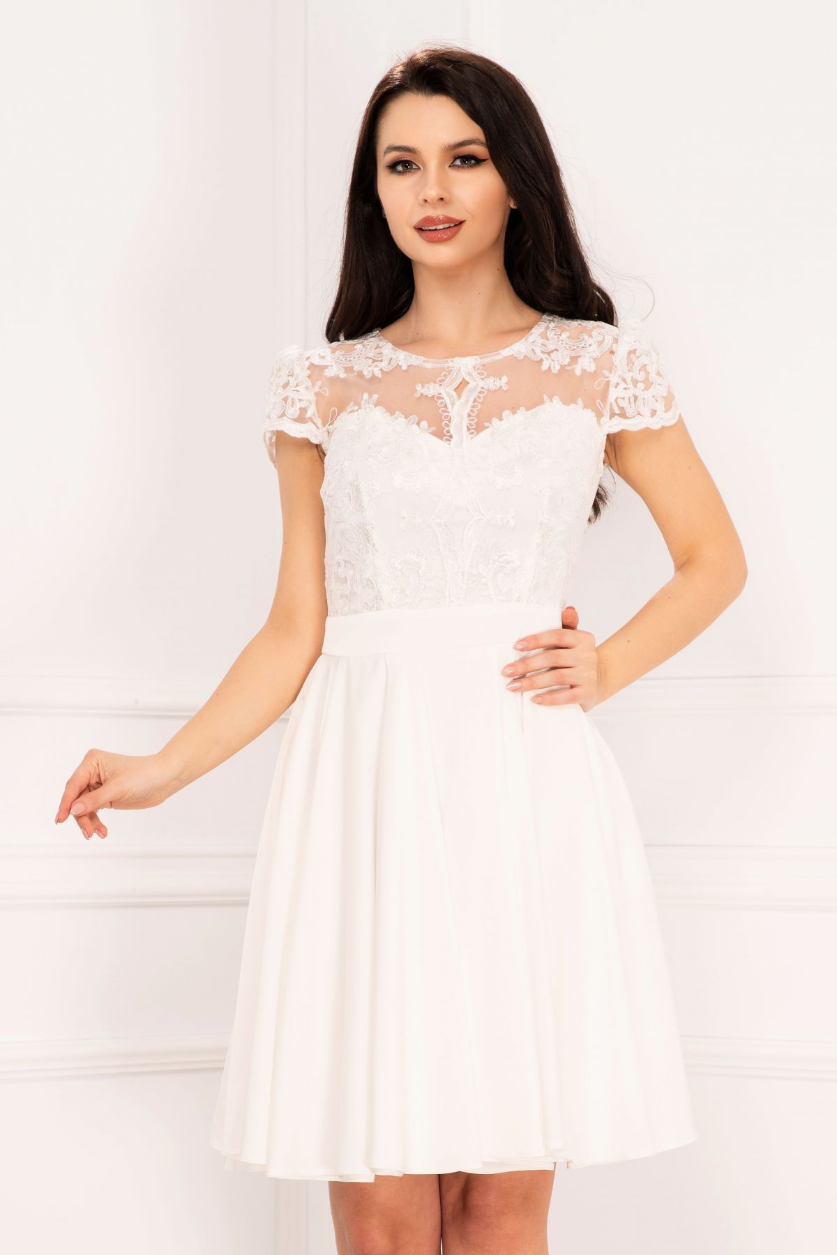 Rochie eleganta de cununie Xenia in clos alba cu dantela pretioasa