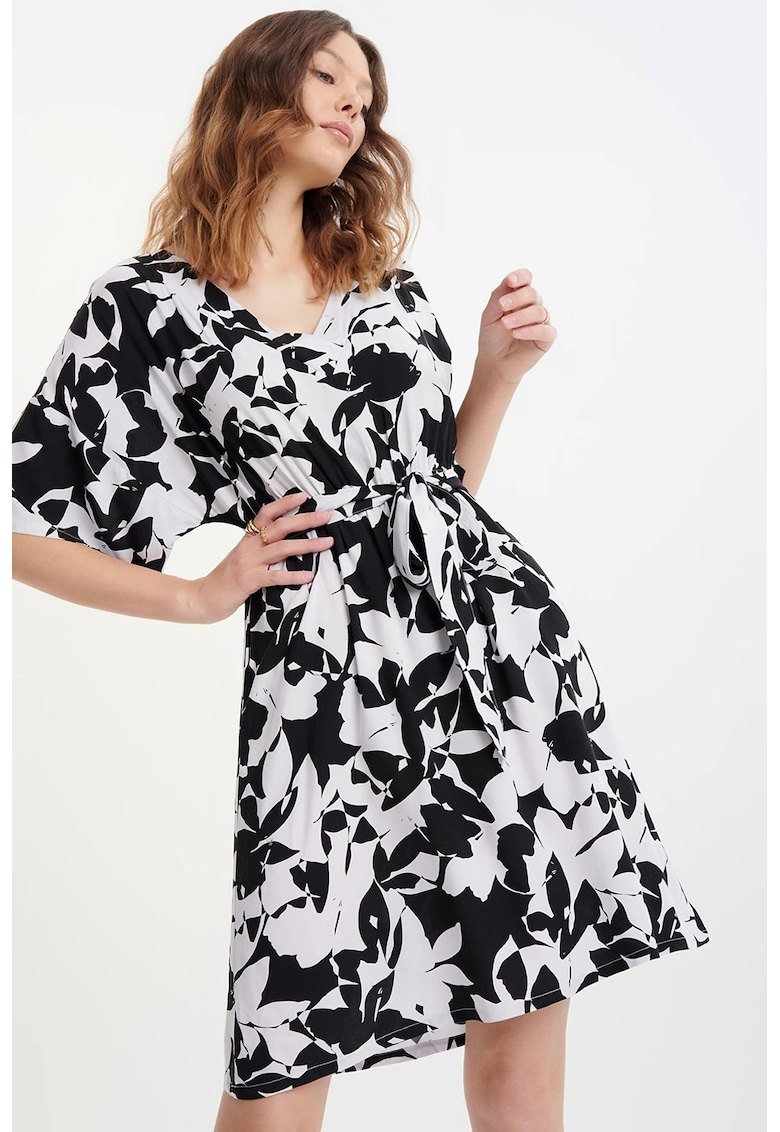 Rochie evazata cu imprimeu floral