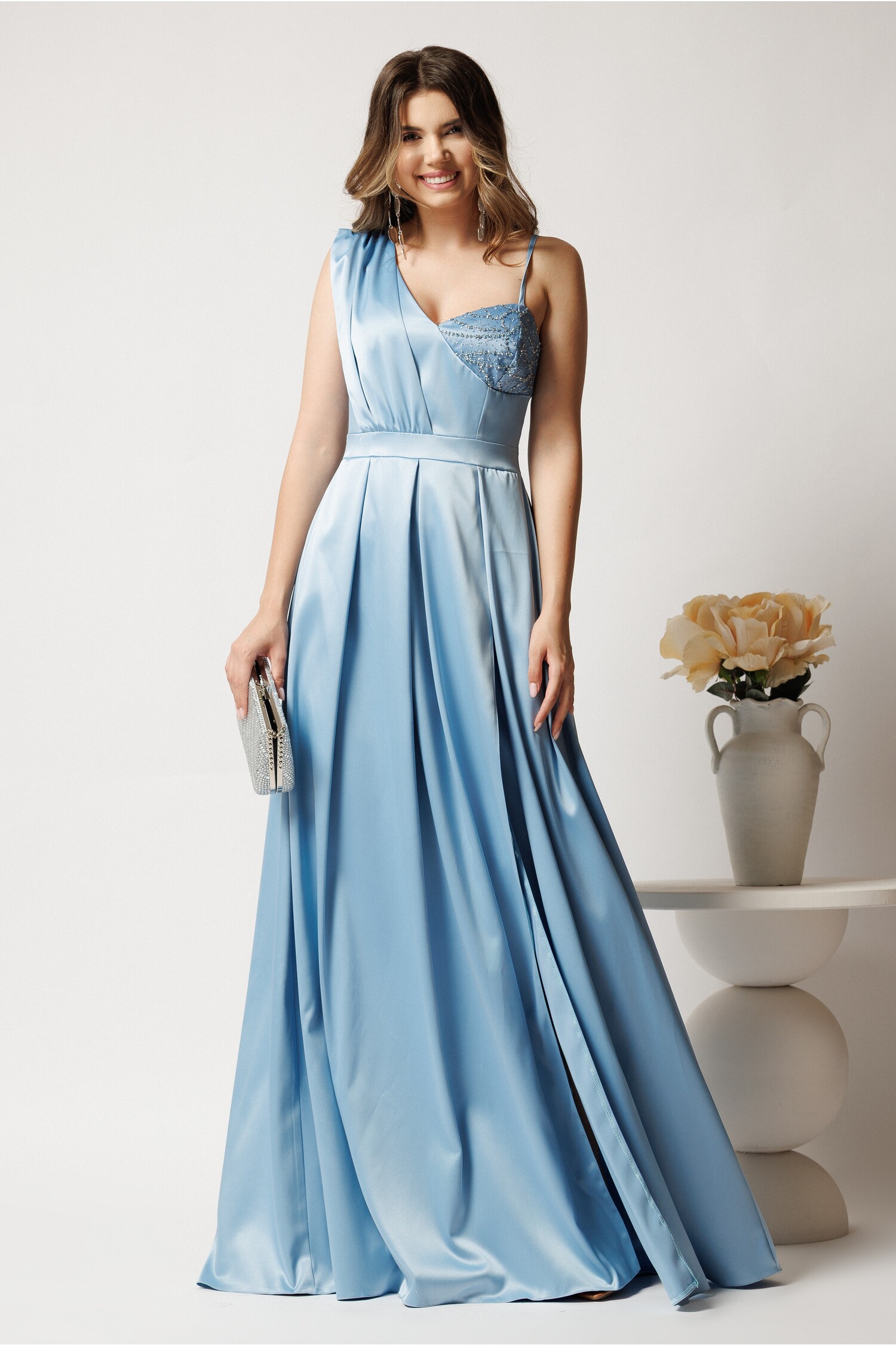Rochie lunga bleu din tafta in clos cu strasuri la bust- Moze