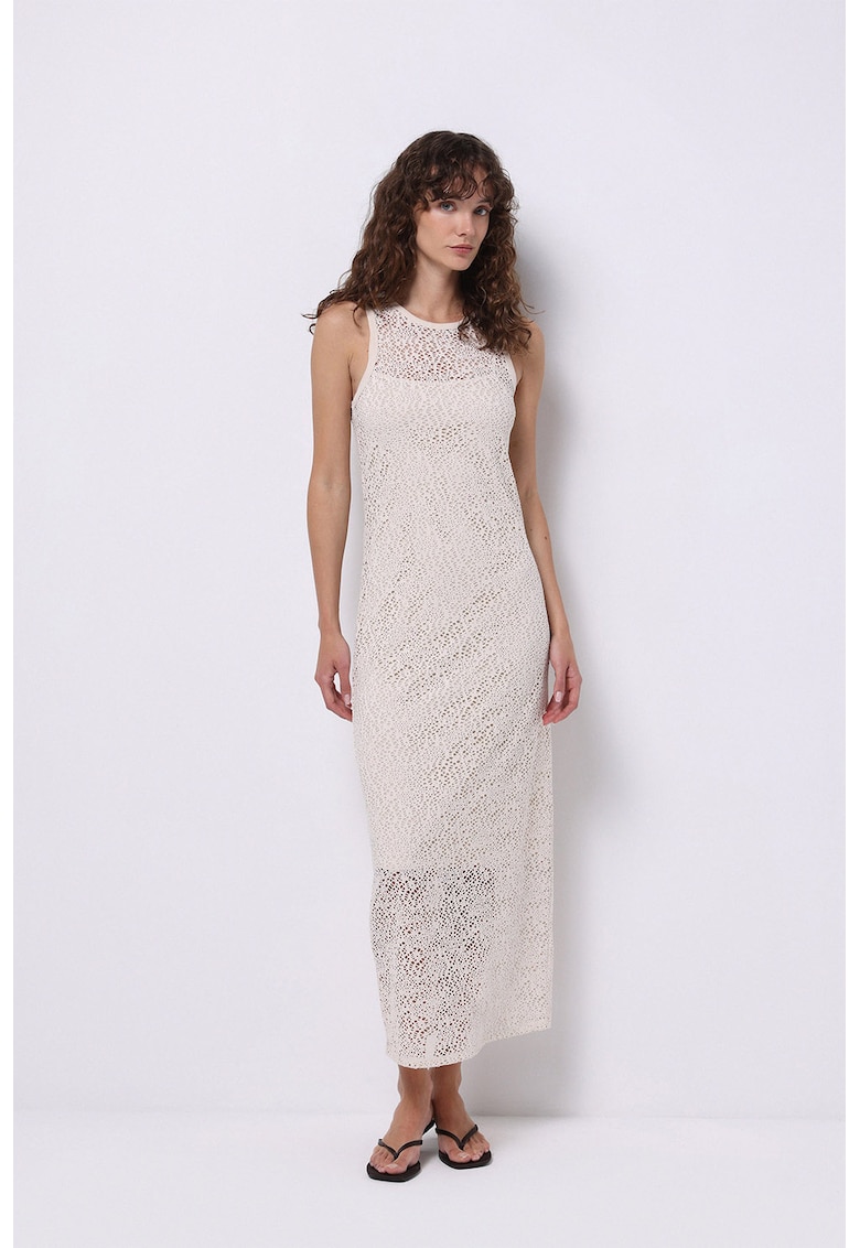 Rochie maxi evazata cu design cu perforatii