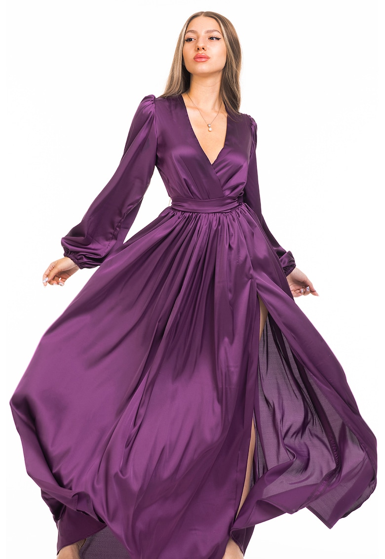 Rochie maxi evazata cu slit si model petrecut