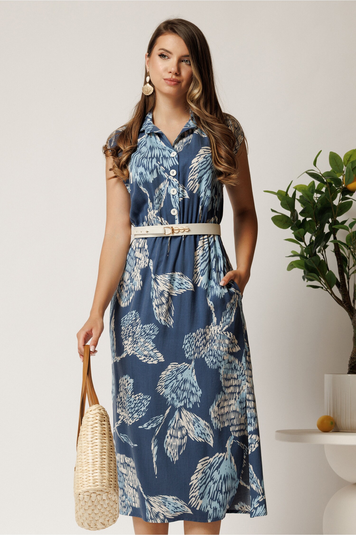 Rochie midi bleumarin cu imprimeu bleu din tencel cu elastic si curea in talie