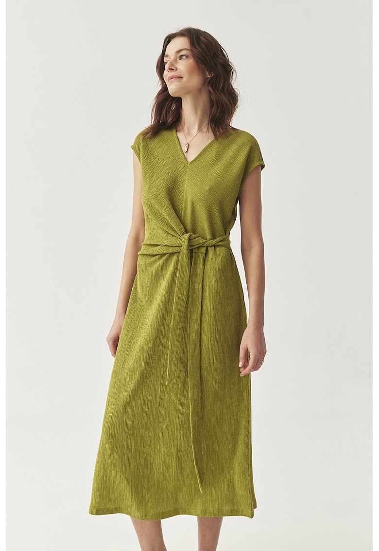 Rochie midi cu croiala avazata