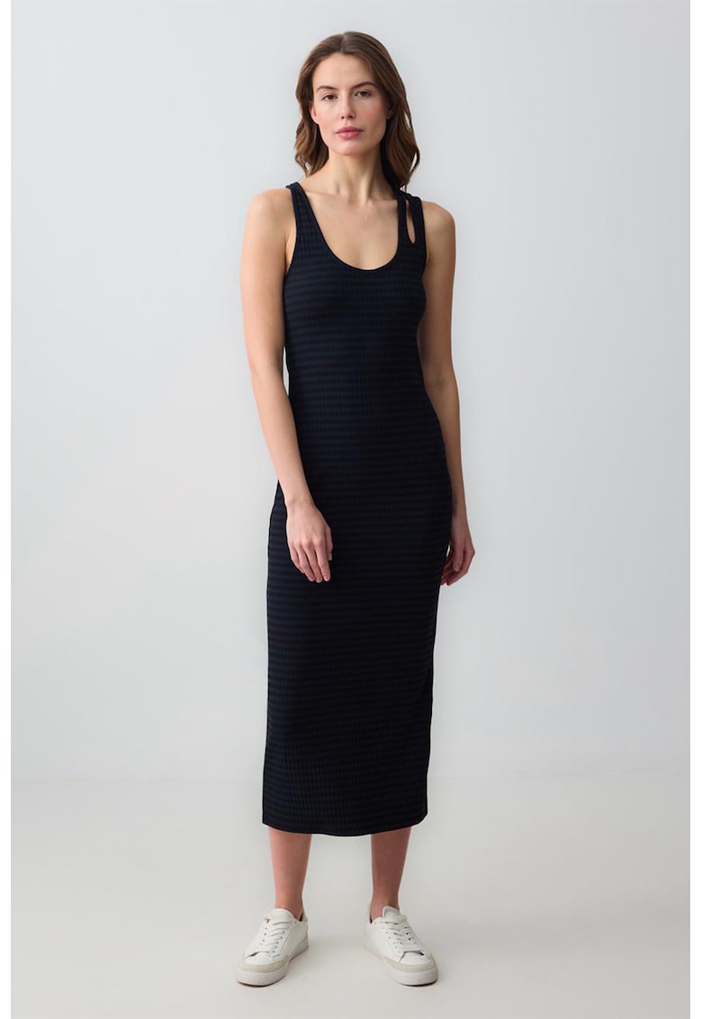 Rochie midi cu decupaj