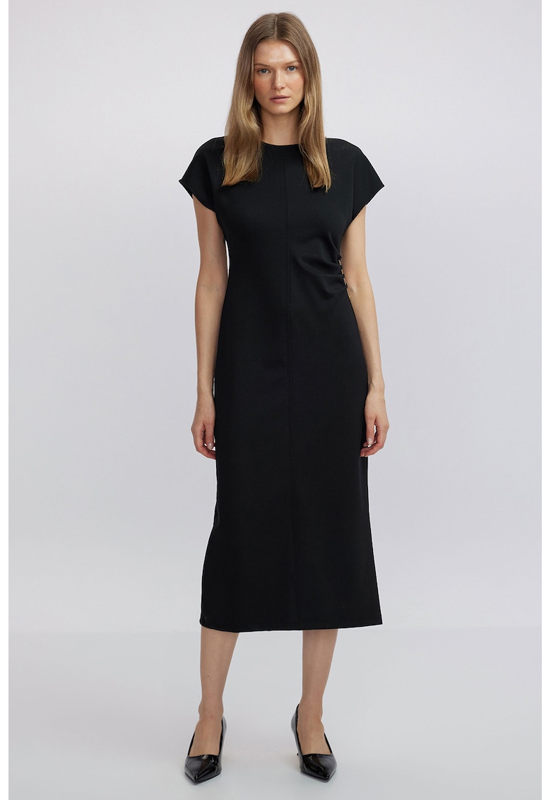 Rochie midi cu slit pe partea din spate