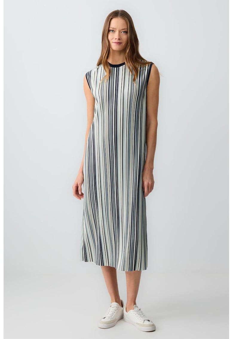 Rochie midi tricotata din cu model in dungi