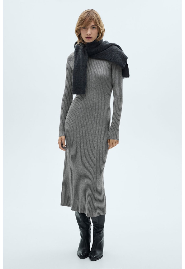 Rochie midi tricotata si striata
