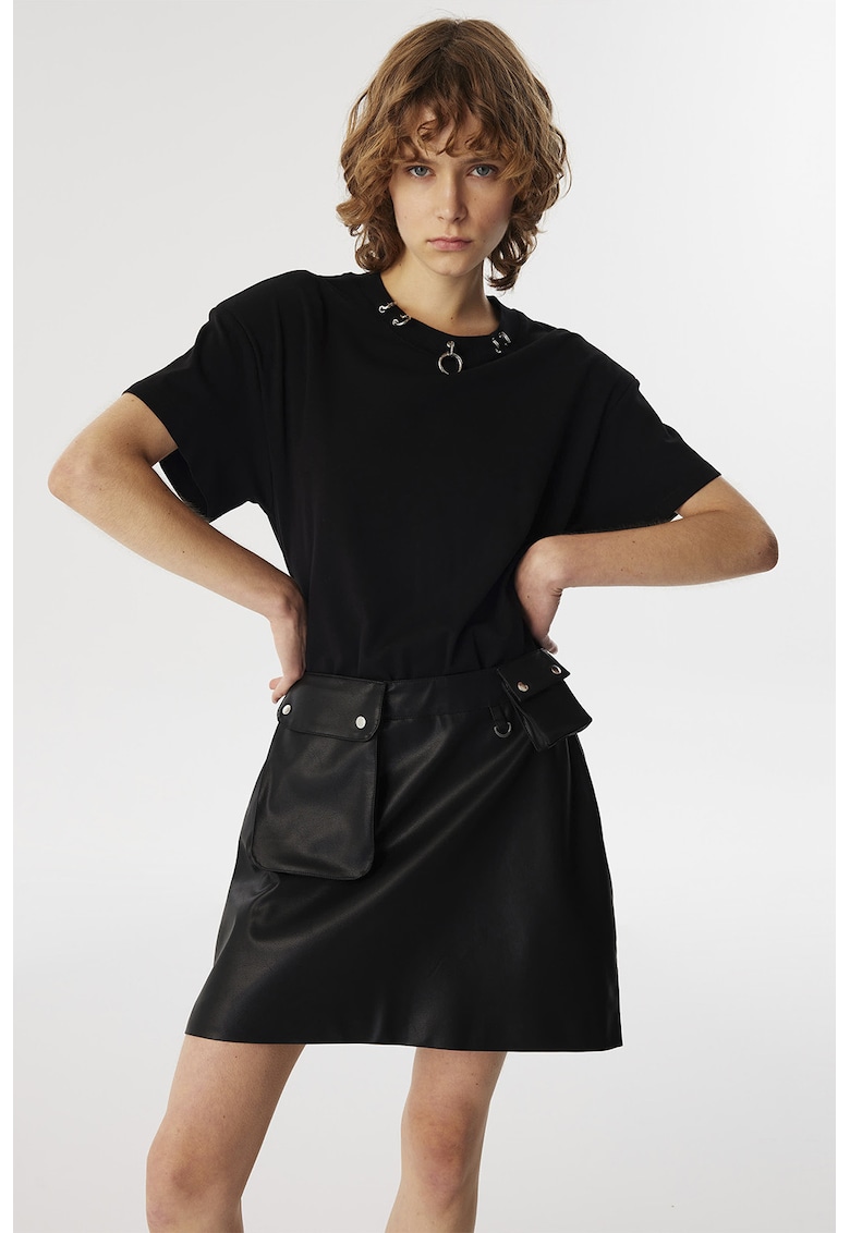 Rochie mini cu croiala in A si buzunare cu clapa