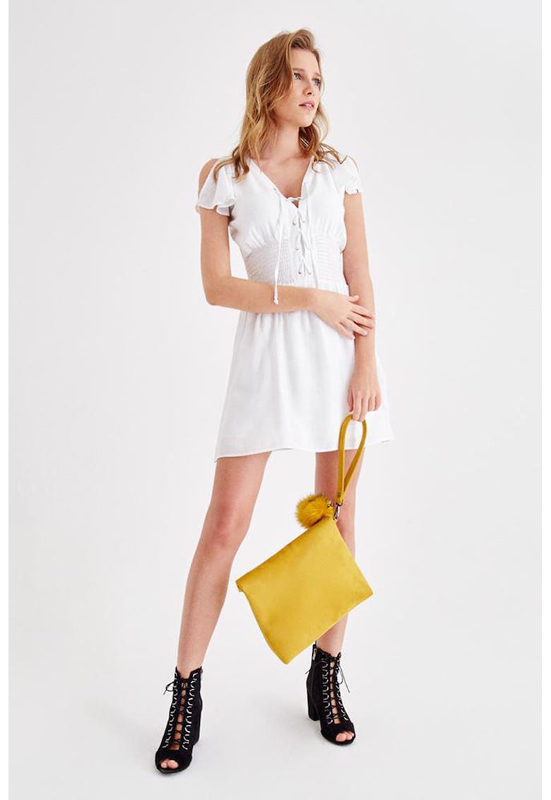 Rochie mini cu decupaje pe umeri