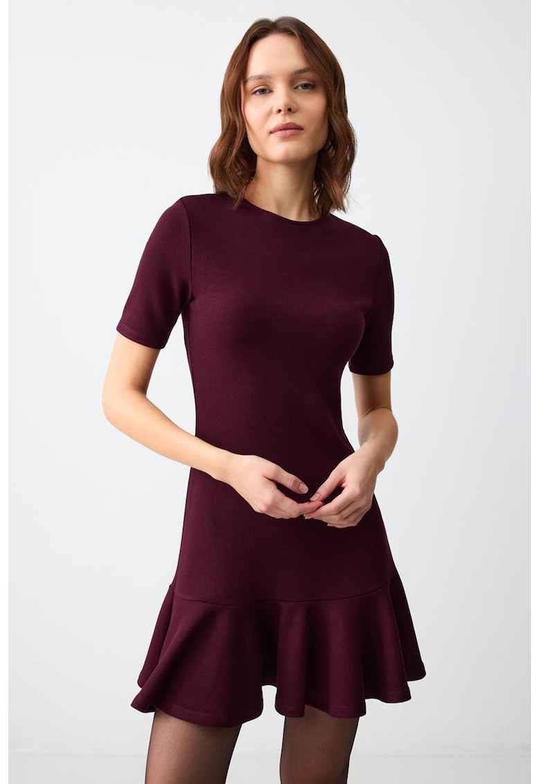 Rochie mini cu terminatie peplum