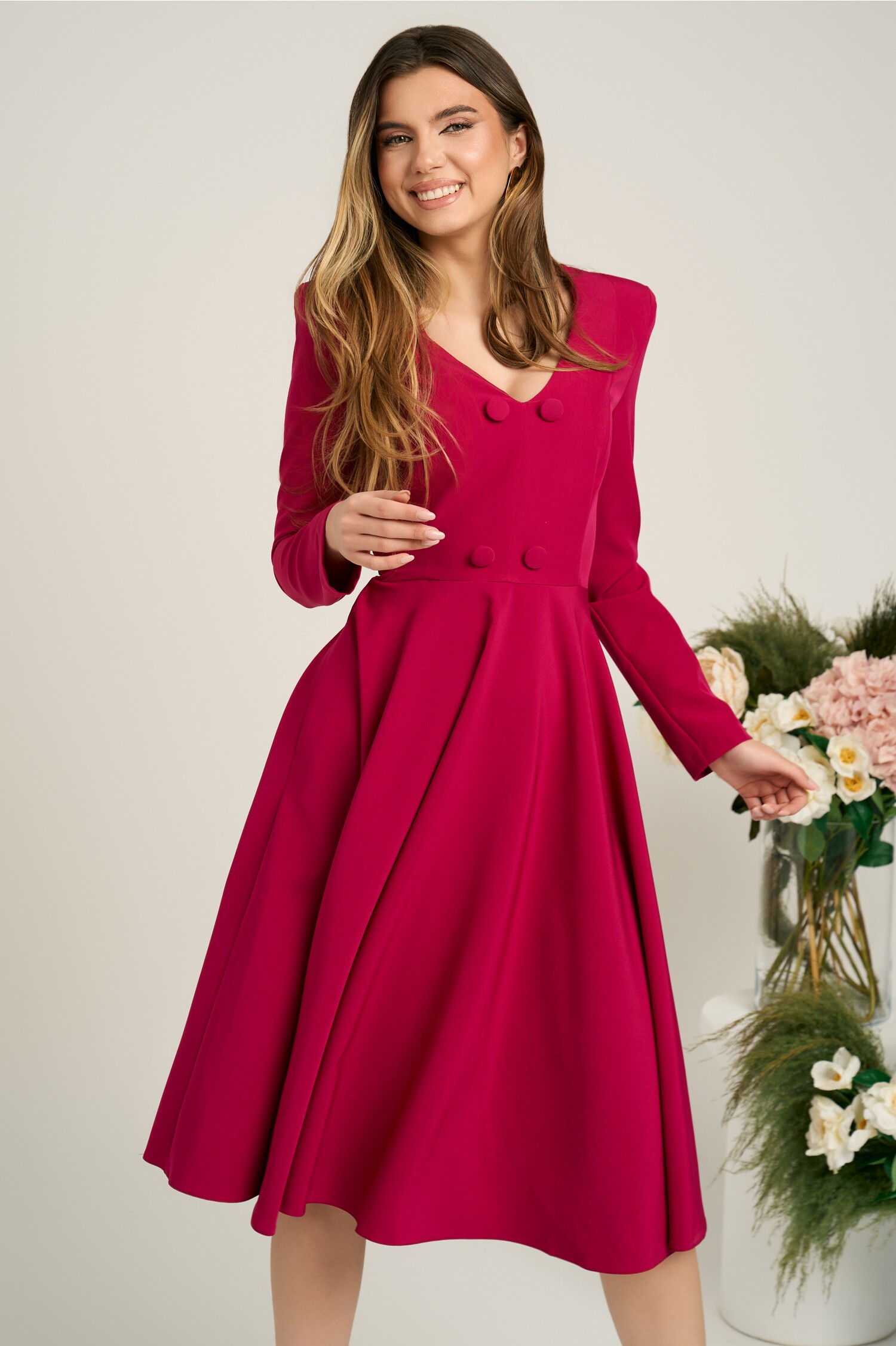 Rochie office din stofa fucsia cu nasturi la bust