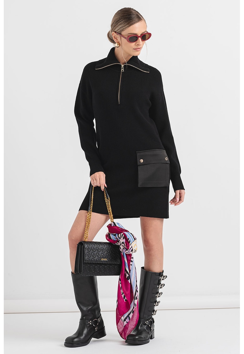Rochie-pulover scurta cu buzunar aplicat