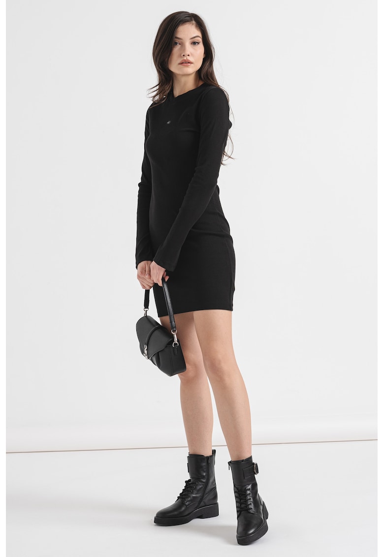 Rochie scurta cu croiala cambrata