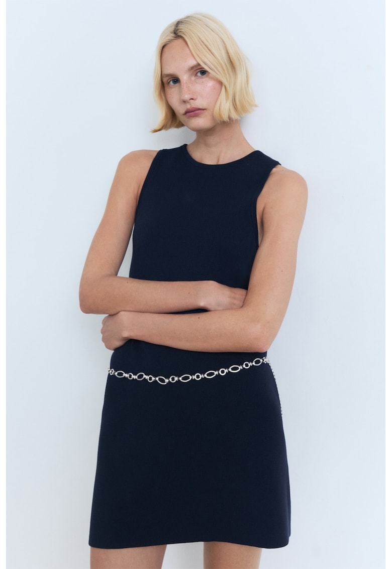 Rochie scurta cu croiala dreapta fara maneci