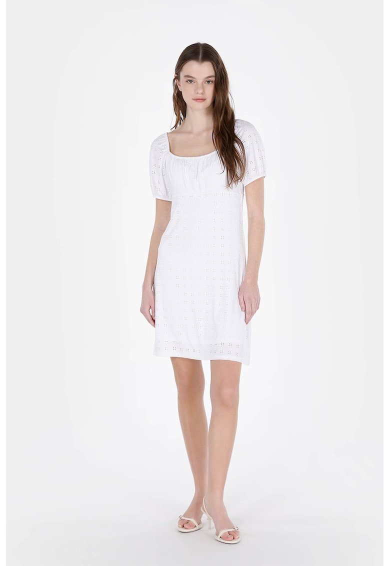 Rochie scurta cu croiala evazata