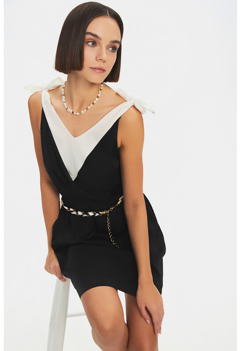 Rochie scurta cu decolteu in V