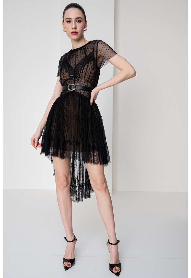 Rochie scurta din tul