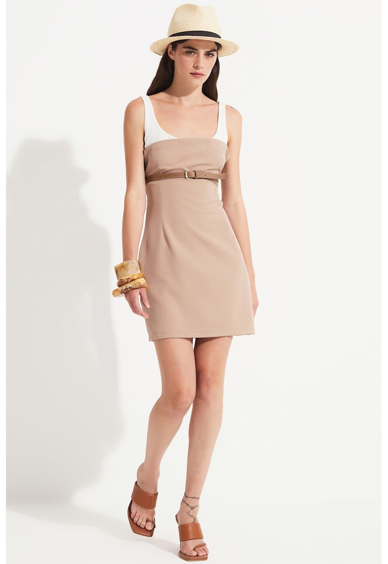 Rochie scurta si cambrata