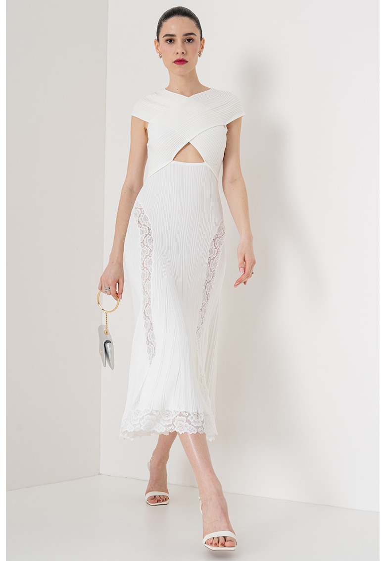 Rochie striata cu garnituri din dantela