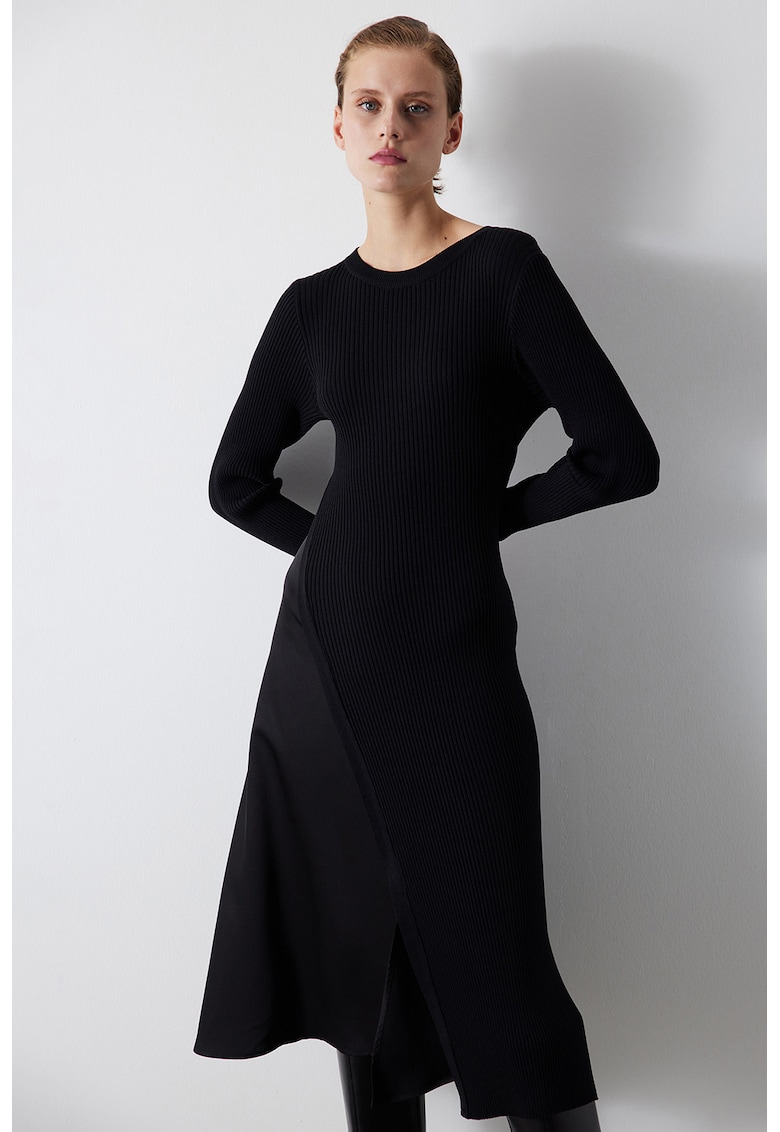 Rochie striata cu maneci lungi